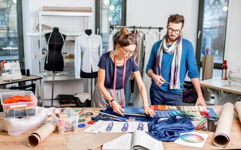 fashion designing students