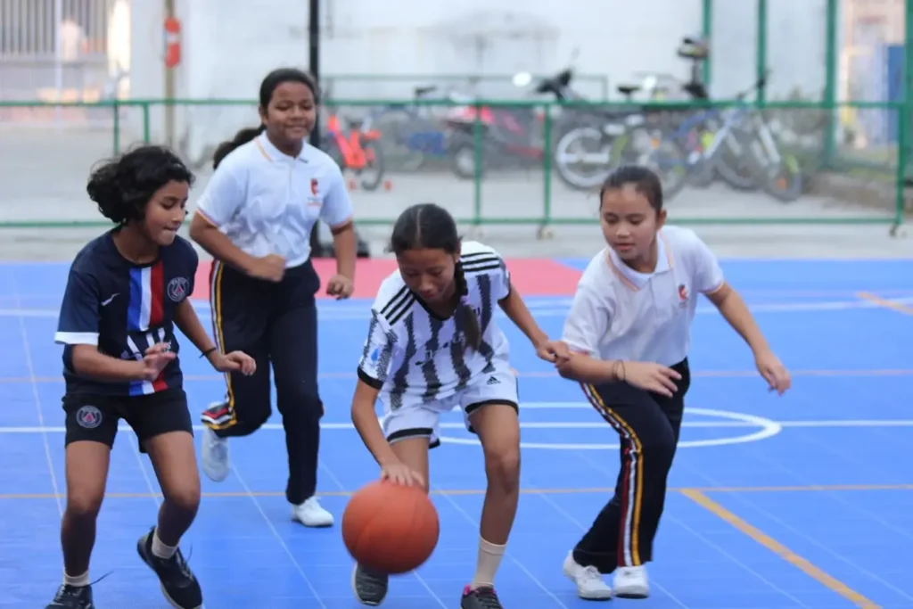 children playing basketball