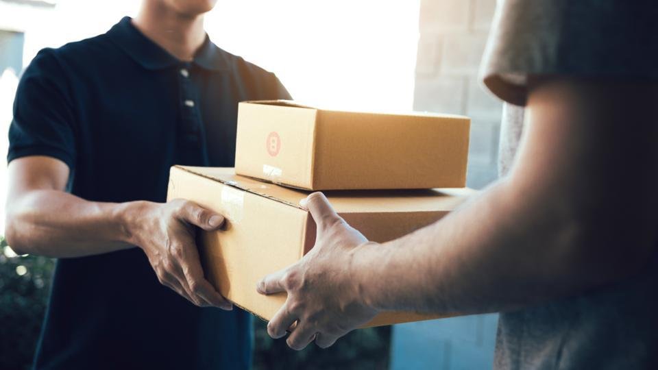 Ecommerce reselling setup with products ready for shipping